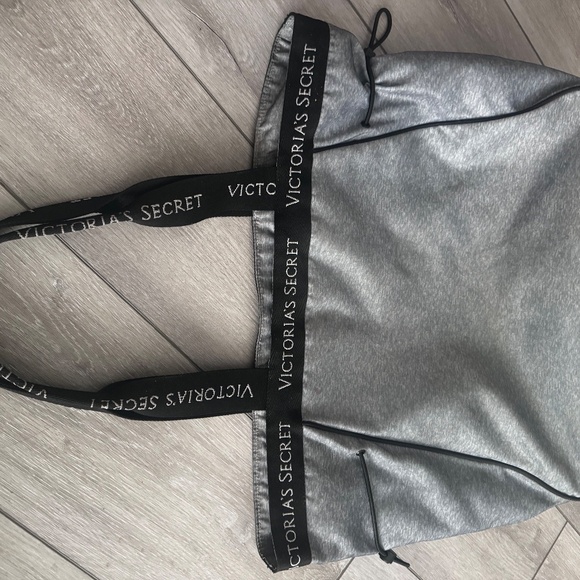 VICTORIAS SECRET TOTE BAG - Picture 4 of 7